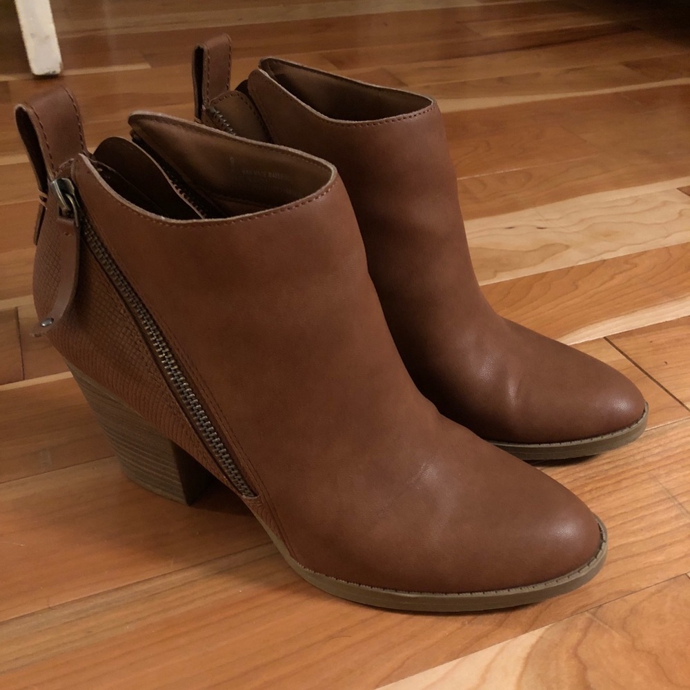 Brown booties with zippers